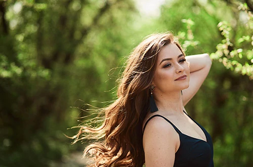 Hajfestés természetesen hennával és indigóval