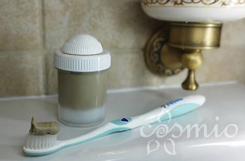 Gyógynövényes habzó fogkrém